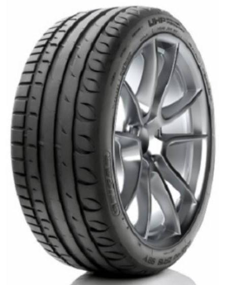 TAURUS UHP 215/60 R17 96H